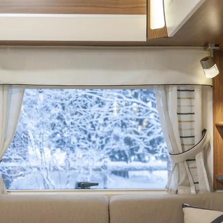 Lägenhet Unique Caravan With Private Sauna, Parking & Wifi Rovaniemi